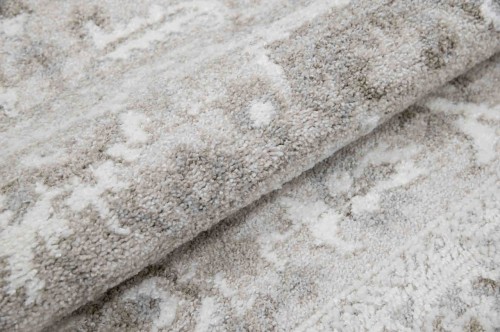 Zbliżenie runa kremowego dywanu tradycyjnego Manhattan SZ92B