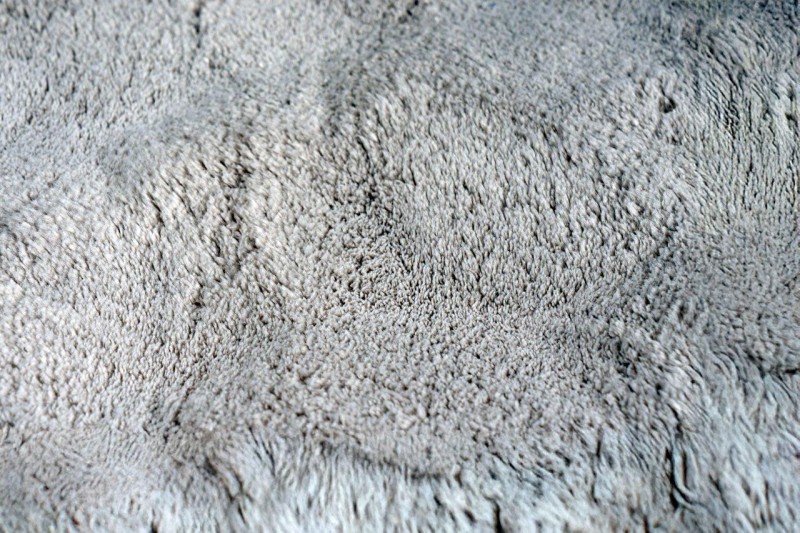 Runo okrągłego szarego dywanu pluszowego Obsession Diamond Cut DMC 800