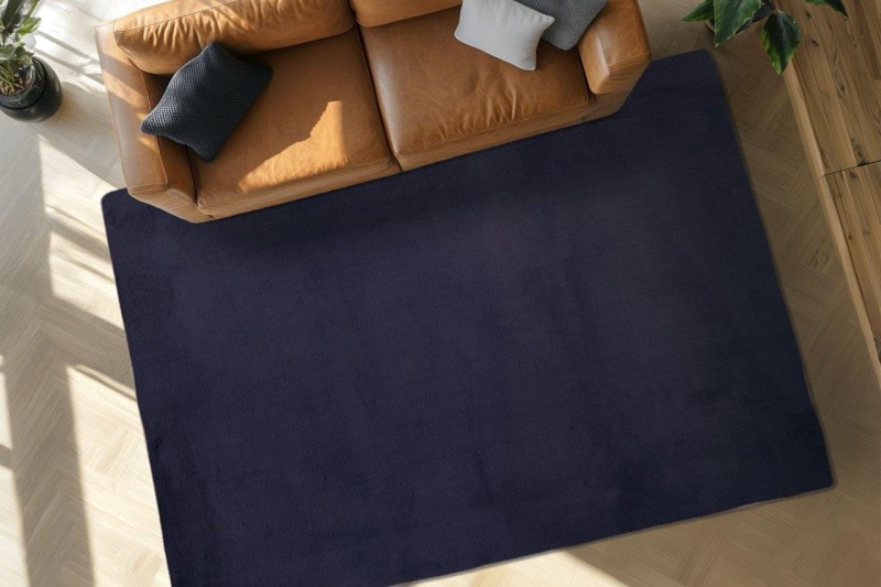 Dywan pluszowy Obsession Infinity INF 200 antracyt w salonie