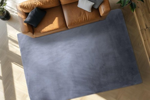 Dywan pluszowy Obsession Infinity INF 200 szary w salonie