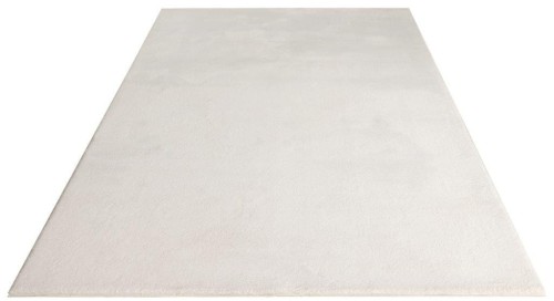 Rzut ukośny białego dywanu pluszowego Obsession Infinity INF 200