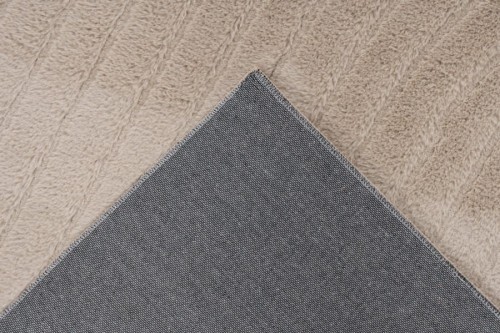 Spód beżowego dywanu 3d Lalee Hides Comfort CMF 501