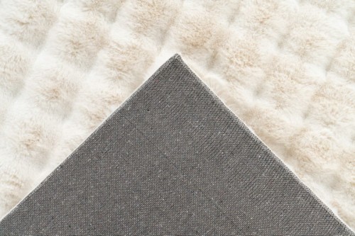 Spód kremowego dywanu pluszowego 3d Lalee Hides Harmony HAR 800