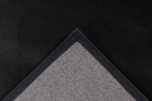 Spód grafitowego dywanu pluszowego Lalee Hides Paradise PAR 400