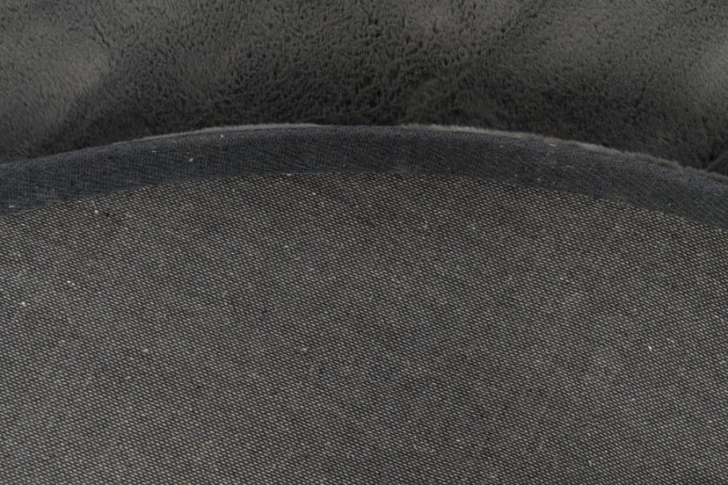 Spód grafitowego dywanu okrągłego pluszowego Lalee Hides Paradise PAR 400