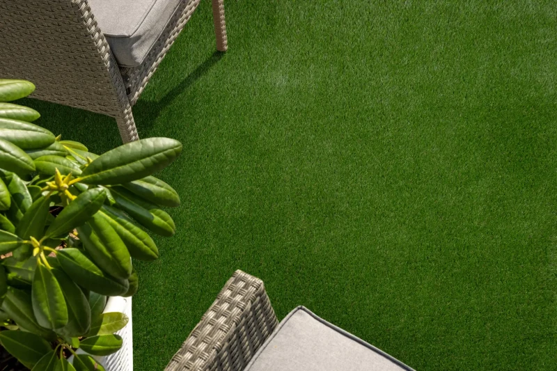 Sztuczna trawa Multigrass Fogo 4m w aranżacji