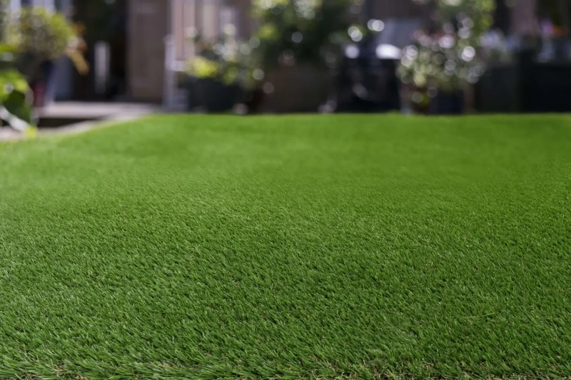 Sztuczna trawa Multigrass Maio 4m w aranżacji