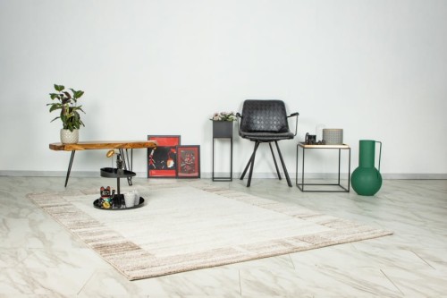 Beżowy Dywan nowoczesny Lalee Home Trendy Carving TRC 401 w salonie