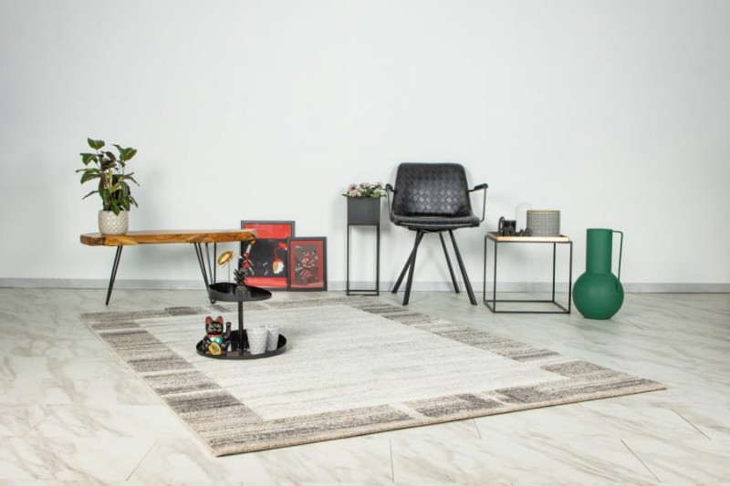 Szaro-beżowy dywan nowoczesny Lalee Home Trendy Carving TRC 401 w salonie