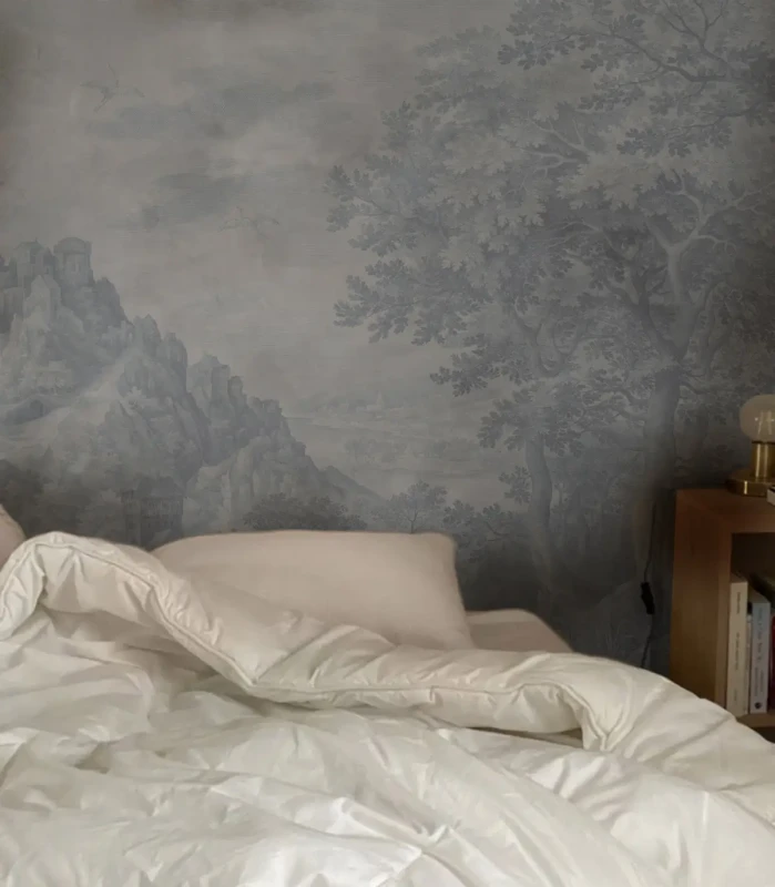 Tapeta niebieska do sypialni Ethereal Forest Blue.webp