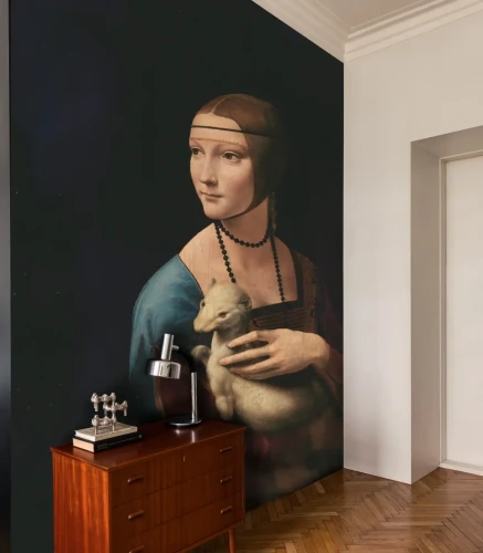 Tapeta mural z reprodukcją "Dama z łasiczką" w salonie.webp
