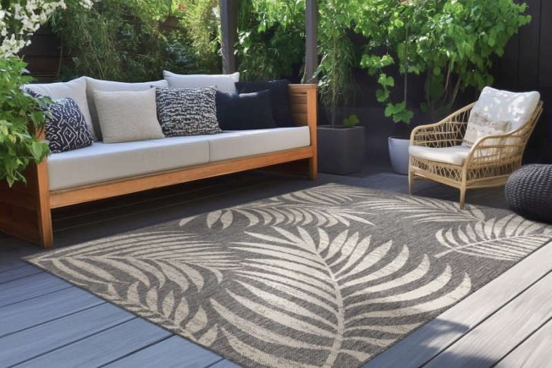 Dywan zewnętrzny w liście Lalee In-and Outdoor Casa CAS 607 silver na tarasie