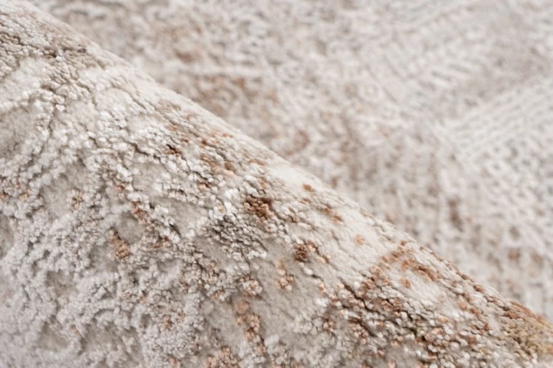 Runo dywanu nowoczesnego Lalee Pierre Cardin Lyon LYO 504 taupe