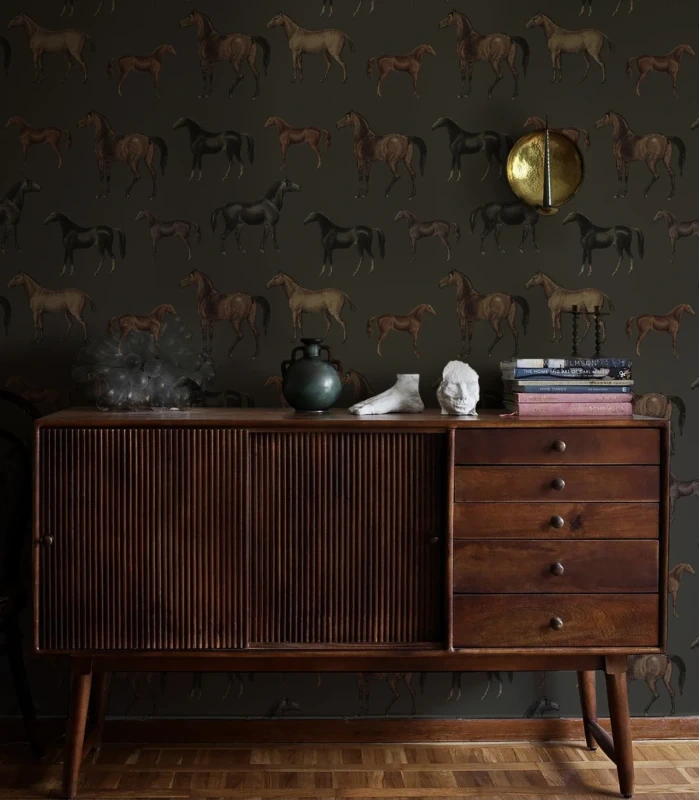 Zielona tapeta do salonu Horses olive.webp