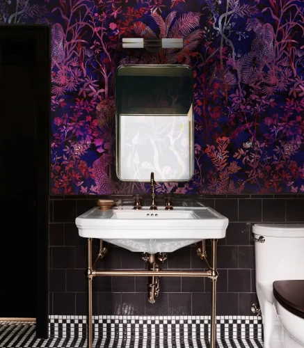 Łazienka retro z tapetą Ceylon.webp