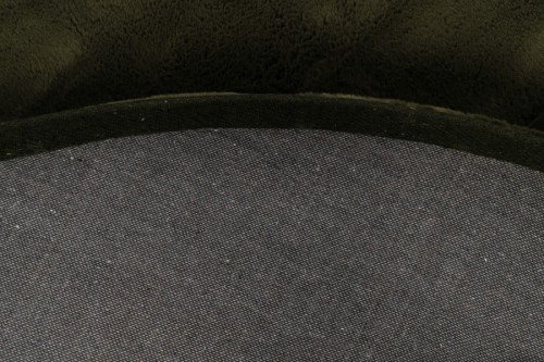 Spód zielonego dywanu okrągłego pluszowego Lalee Hides Heaven HEA 800