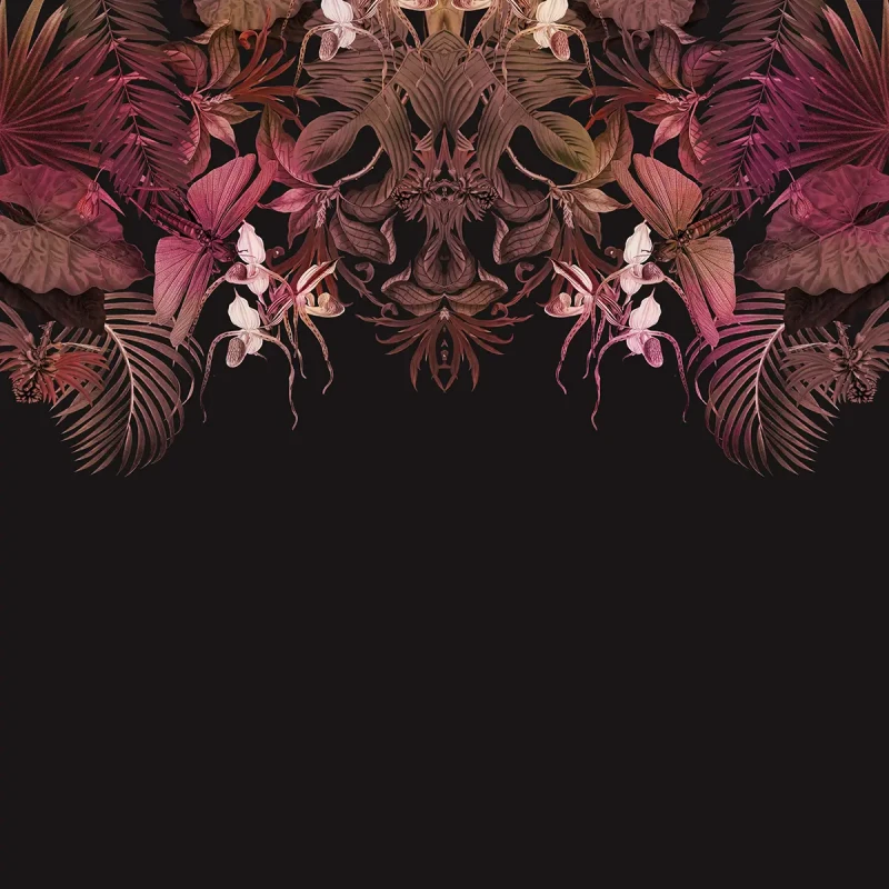 Tapeta z ciemnym tłem i wzorem roślinnym w górnej częśąci Tropical Composition Pink .webp