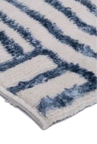 Detal dywanu niebieskiego nowoczesnego salamanca kwadraty