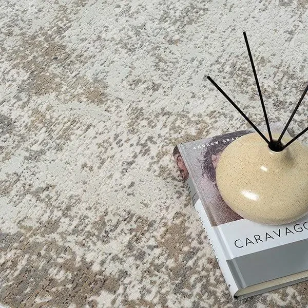 Runo beżowego dywanu vintage Fabia 71290 70