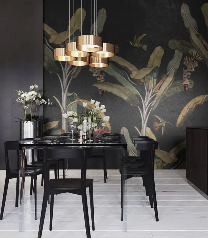 Mural roślinny Palms w jadalni ze stołem i krzesłami.webp