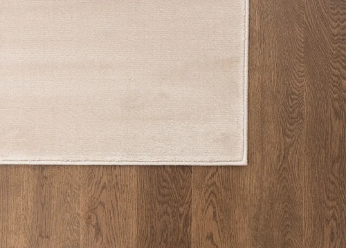 Przybliżenie dywanu dziecięcego FD Lida Stokroty jasny beż