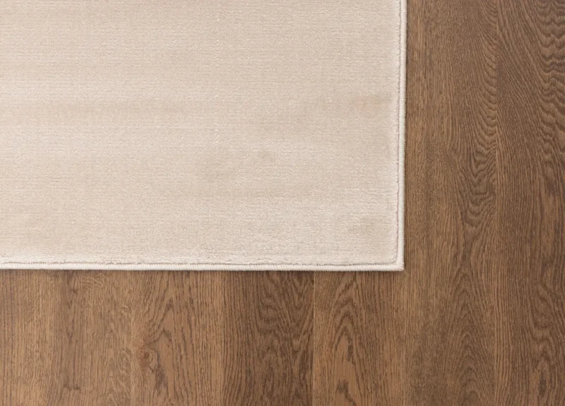 Przybliżenie dywanu dziecięcego FD Lida Stokroty jasny beż