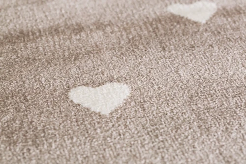 Dywan dla dzieci i młodzieży FD Soft Serca beżowy - zbliżenie na runo
