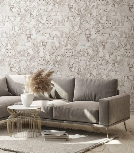 Tapeta ze zwierzętami Forest Friends Brown w salonie.webp