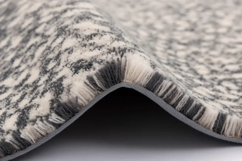 Dywan wełniany Agnella Calisia Rivo grafit wysokość runa i bonding.webp
