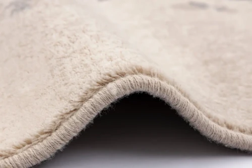 Zbliżenie runa dywanu Agnella Isfahan Tosca biały