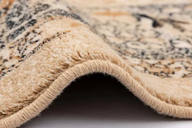 Zbliżenie runa dywanu Agnella Isfahan Brenda jasny beż