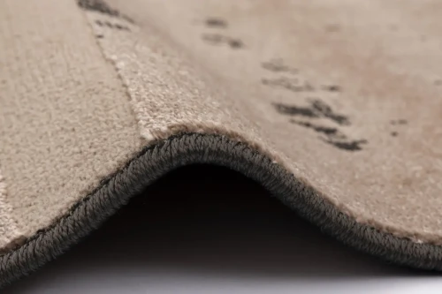 Obszycie i runo dywanu nowoczenegoFD Lida Nicco beż