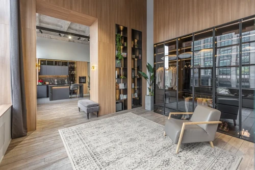 Garderoba z dywanem vintage FD Lida Clara perła