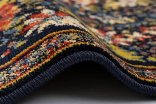 Bok i runo dywanu nowoczesnego FD Optimal Floriana granat