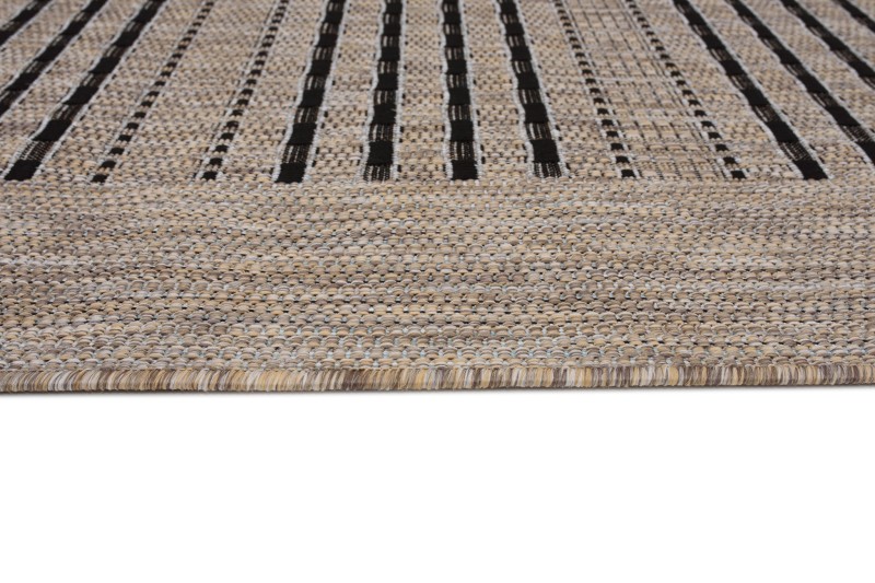 Obszycie i struktura dywanu zewnętrznego Indoor and Outdoor KF84A brown Melissa MAA