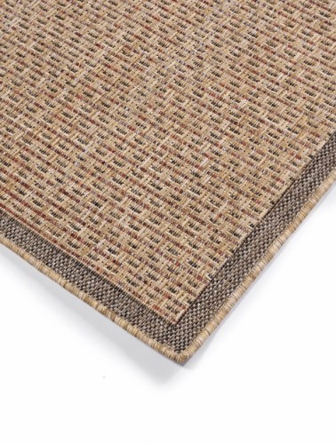 Obszycie i struktura dywanu zewnętrznego Indoor and Outdoor SG38A beige Yucana Tam