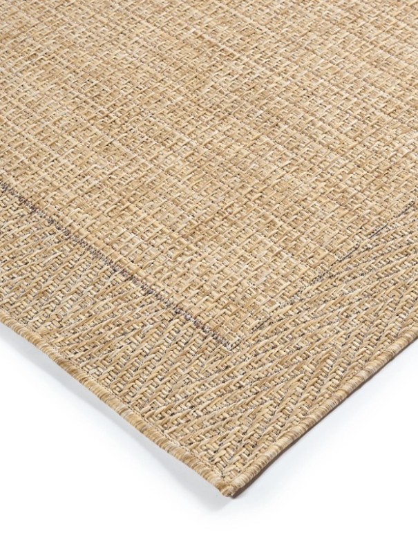 Obszycie i struktura dywanu zewnętrznego Indoor and Outdoor SG47A beige Yucana Tam