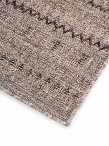 Obszycie i struktura dywanu zewnętrznego Indoor and Outdoor KV70A brown Yucana Van