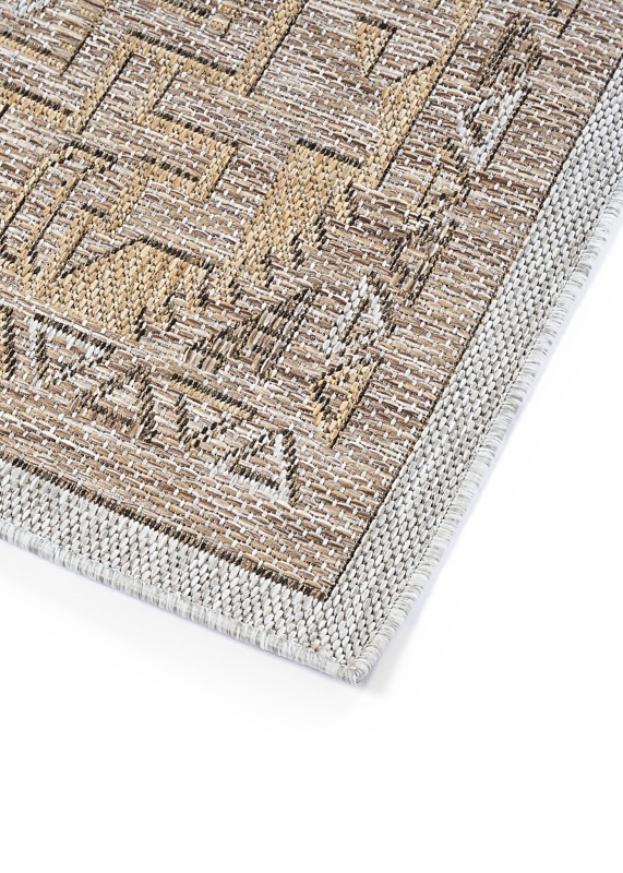 Obszycie i struktura dywanu zewnętrznego Indoor and Outdoor KV38B brown Yucana Van