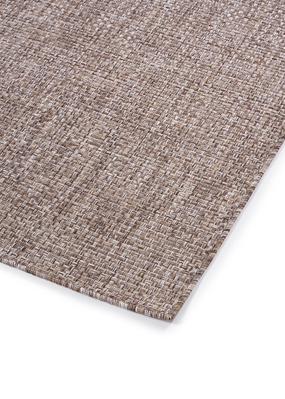 Obszycie i struktura dywanu zewnętrznego Indoor and Outdoor SM20A brown Yucana Van