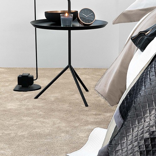 Wykładzina dywanowa AW Satisfaction 36 w sypialni