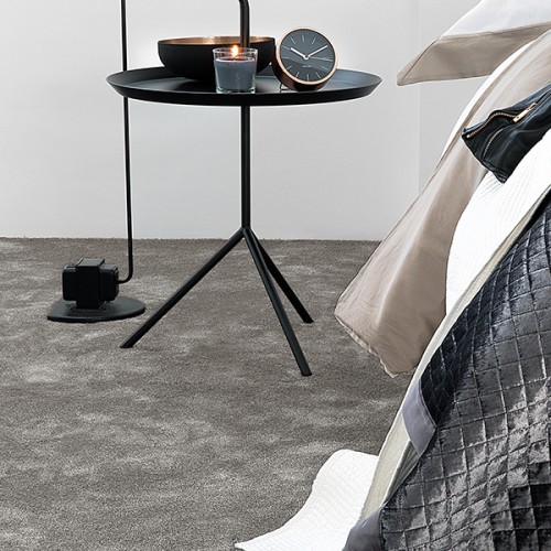 Wykładzina dywanowa AW Satisfaction 49 w sypialni