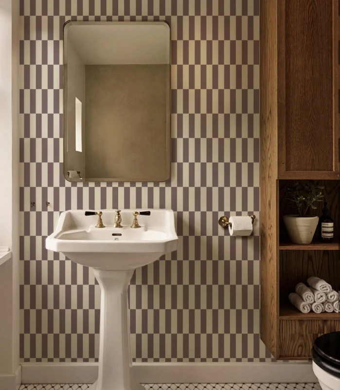 Tapeta 3d do łazienki w stylu retro Wallcolors Tetris Stripe burgundy.webp