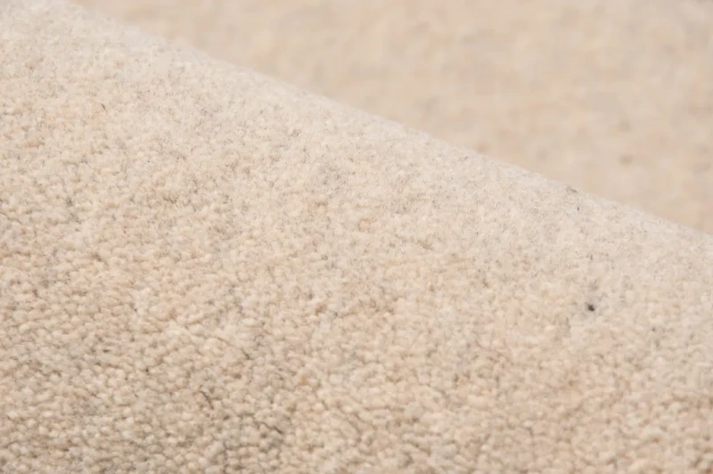 Wełniana wykładzina dywanowa Agnella Natural N M0029 jasny beż - runo