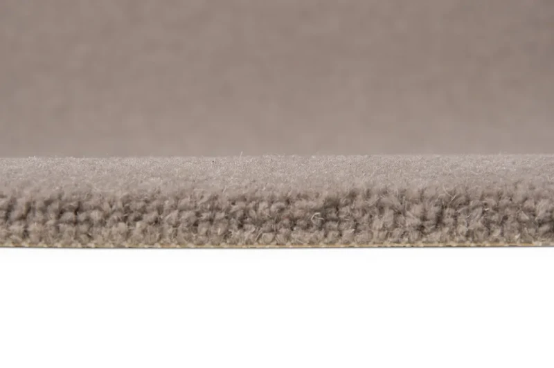 Wełniana wykładzina obiektowa Agnella Grace pewter VC480 The Velvet Collection - przekrój