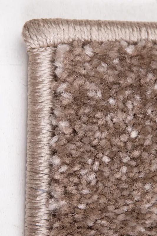 Dywan nowoczesny Agent 40417/880 brown obszycie