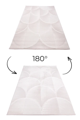 Wzór dywanu pokazany po obrocie o 180 stopni