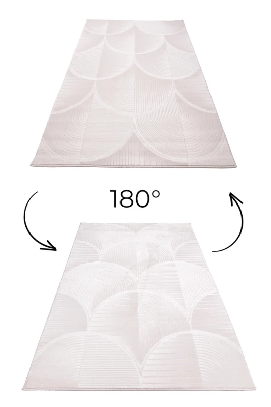 Wzór dywanu pokazany po obrocie o 180 stopni