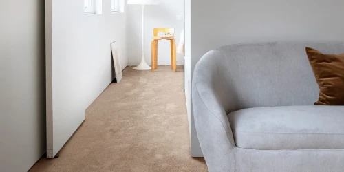Wykładzina dywanowa AW Dynamo 34 w pokoju