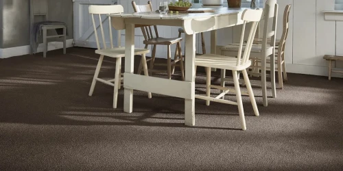Wykładzina dywanowa AW Lumina 45 w jadalni